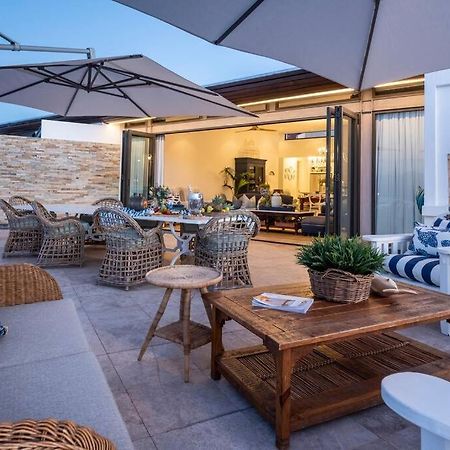 The Upper Deck Penthouse プレッテンバーグ・ベイ エクステリア 写真